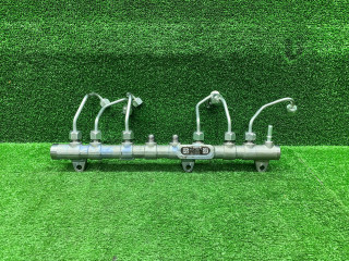 топливная рампа BMW 5 серия G30/G31 G30 2018, 3.0 л., B57 D30 A, дизель, АКПП, седан, задний привод, правый руль, 8571569, 0445216051, 13538571569