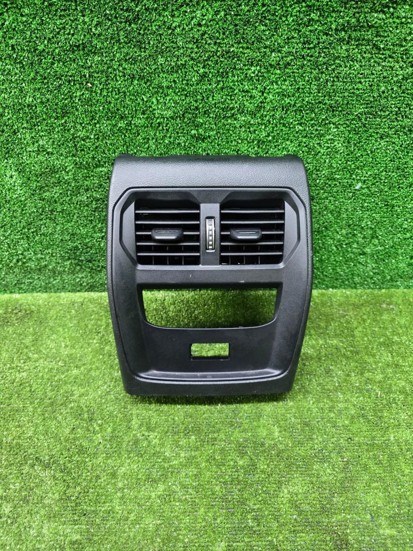 Задняя накладка центрального тоннеля BMW M3 G80/G81 G80 2021, 3.0 л., S58B30A, бензин, МКПП, 475, седан, задний привод, 6806816, 51166806816 - фото №1