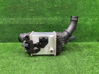 интеркулер BMW X6 M F96 2020, 4.4 л., S63 B44 B, бензин, АКПП, marina bay blau metallic (c1k), внедорожник 5 дв., 7852406, 17517852406