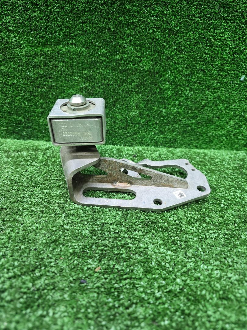 кронштейн глушителя BMW 3 серия G20 2020, 3.0 л., B58B30, бензин, АКПП, black sapphire metallic (475), седан, полный привод, 8632096, 18308632096 - фото №1