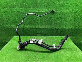 горловина топливного бака BMW M8 F91/92 [рестайлинг] F92 2023, 4.4 л., S63 B44 B, бензин, АКПП, купе, полный привод, 7440380, 16117440380