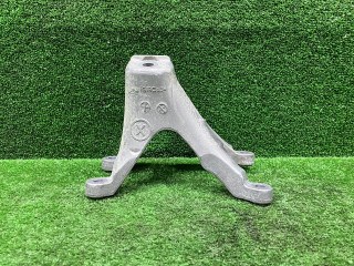 кронштейн двигателя BMW 5 серия G30/G31 G30 2018, 3.0 л., B57 D30 A, дизель, АКПП, седан, задний привод, правый руль, 22116876218, 22116861558