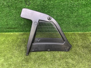 планка под капот BMW X6 G06 [рестайлинг] G06 2023, 3.0 л., B58B30P, бензин, АКПП, carbonschwarz metallic (416), внедорожник 5 дв., полный привод, 7434883, 51717434883