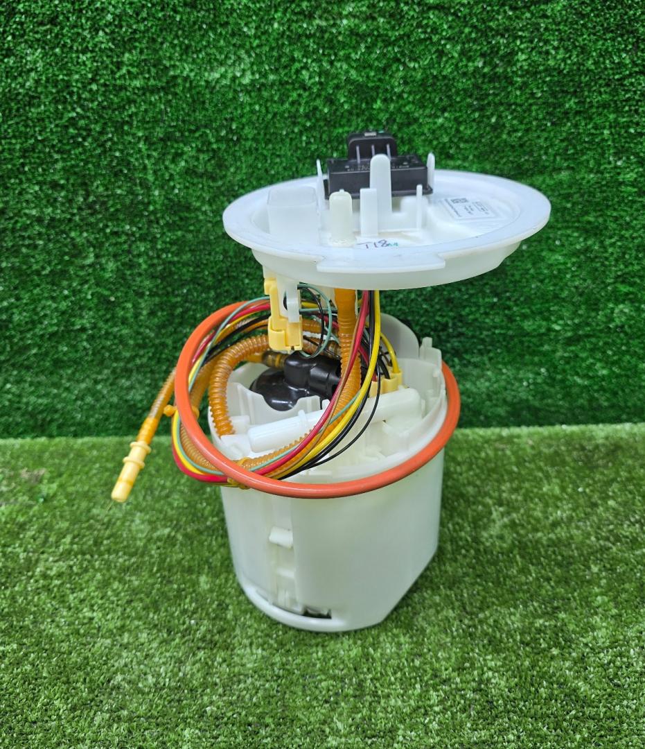 насос топливный BMW M3 G80/G81 G80 2021, 3.0 л., S58B30A, бензин, МКПП, 475, седан, задний привод, 8077484, 16118077484, A2C11701100, 20204008421654410, 7934507, SW154 - фото №1