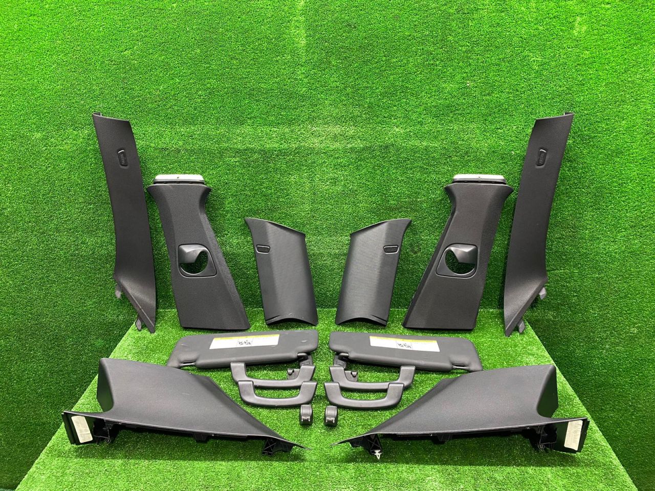 обшивка салона BMW X3 G01 2020, 2.0 л., B48 B20 A, бензин, АКПП, 51438072811, 51438072813, 51438072814 - фото №1