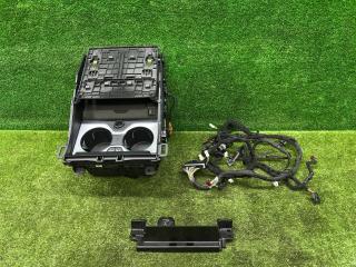 подстаканник BMW X7 G07 [рестайлинг] G07 2024, 3.0 л., B58B30P, бензин, АКПП, black sapphire metallic (475), внедорожник 5 дв., полный привод, правый руль, 6827173, 51166827173