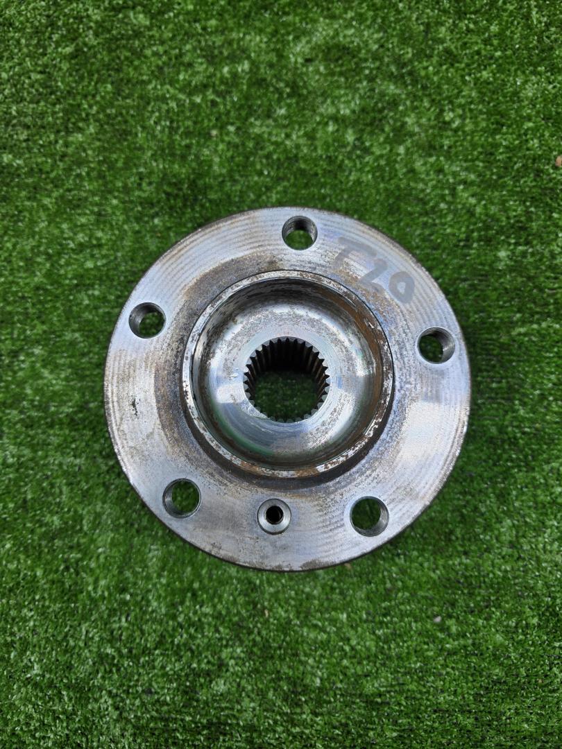 ступица передняя BMW X5 F15 2016, 4.4 л., N63 B44 A, бензин, АКПП, 475, внедорожник 5 дв., полный привод, 6795959, 31206795959 - фото №1