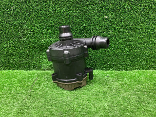 насос антифриза дополнительный BMW 5 серия G30/G31 [рестайлинг] G30 2021, 4.4 л., N63 B44 C, бензин, АКПП, седан, полный привод, 8638237, 0392024063, 11518638237