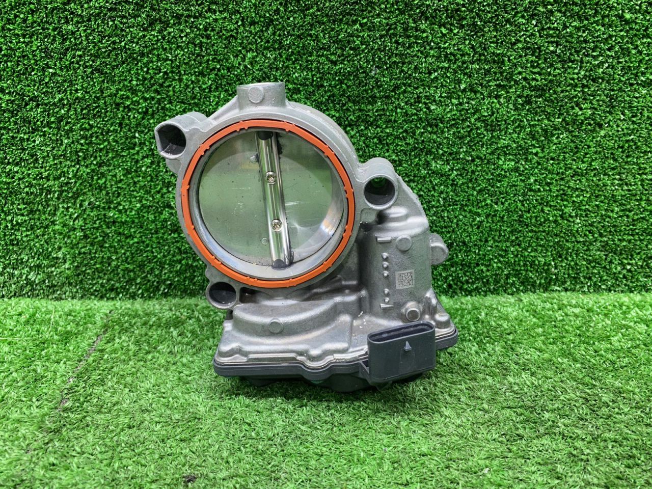 заслонка дроссельная BMW X5 G05 2022, 3.0 л., B58B30, бензин, задний привод, 8667415, 13548667415 - фото №1