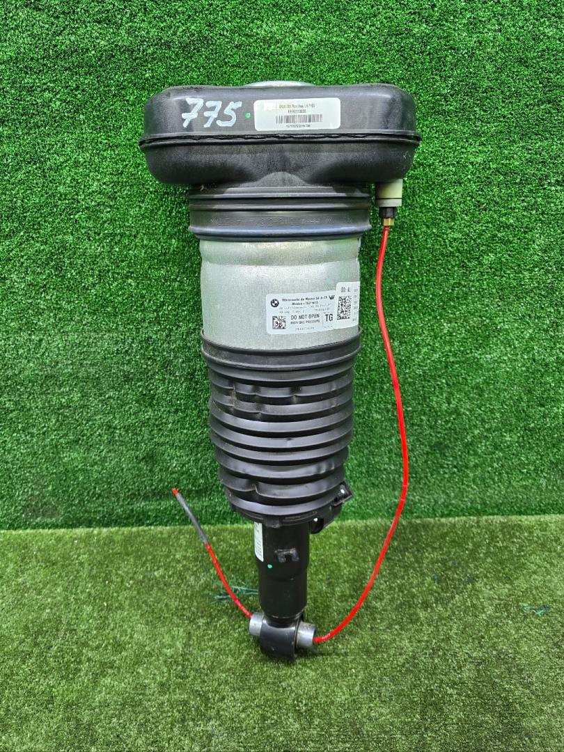 пневмостойка задняя BMW X6 G06 2023, 3.0 л., B57 D30 B, дизель, АКПП, 475, внедорожник 5 дв., полный привод, 6869037, 37106869037