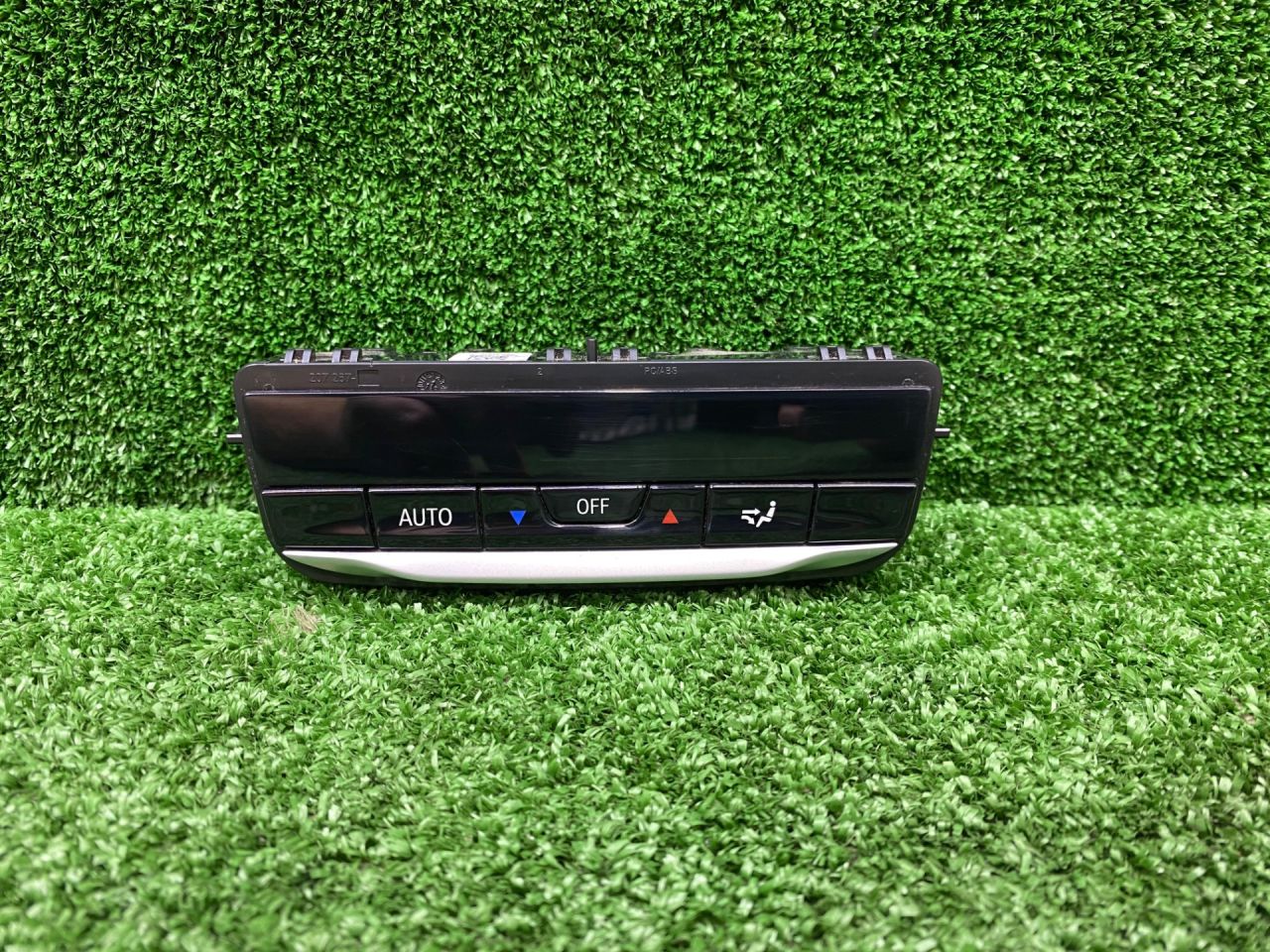 блок управления печки / климат-контроля BMW 3 серия G20 2020, 3.0 л., B58B30, бензин, АКПП, black sapphire metallic (475), седан, полный привод, 5A3BBF4, 9493012, 61315A3BBF4, 61319493012 - фото №1