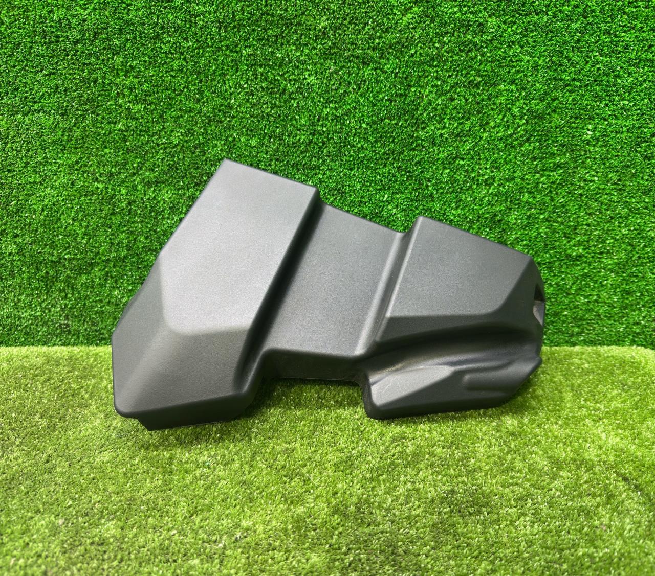 крышка отсека ЭБУ BMW M3 G80/G81 G80 2023, 3.0 л., S58B30A, бензин, АКПП, c31, седан, полный привод, правый руль, 8095698, 12908095698 - фото №1