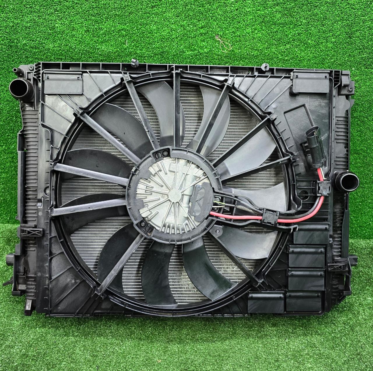 кассета радиаторов BMW M3 G80/G81 G80 2021, 3.0 л., S58B30A, бензин, МКПП, 475, седан, задний привод, 8747893, 8095283, 8666819, 17118747893, 17118095283, 17428666819 - фото №1