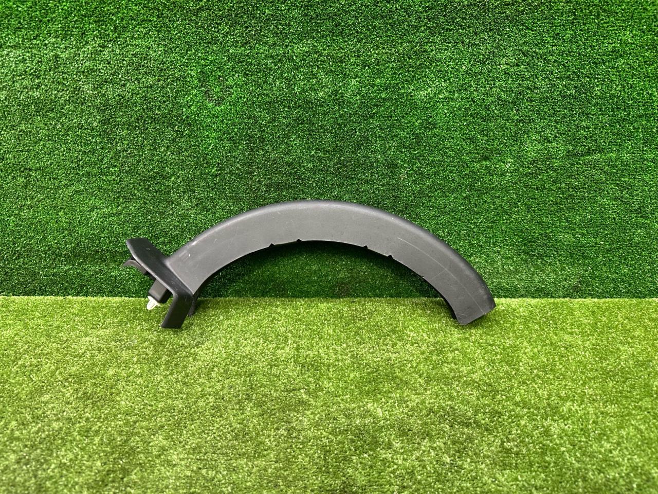 накладка петли багажника правая BMW M3 G80/G81 G80 2021, 3.0 л., S58B30A, бензин, МКПП, 475, седан, задний привод, 7430624, 7430624, 430-624, 1889 - фото №1