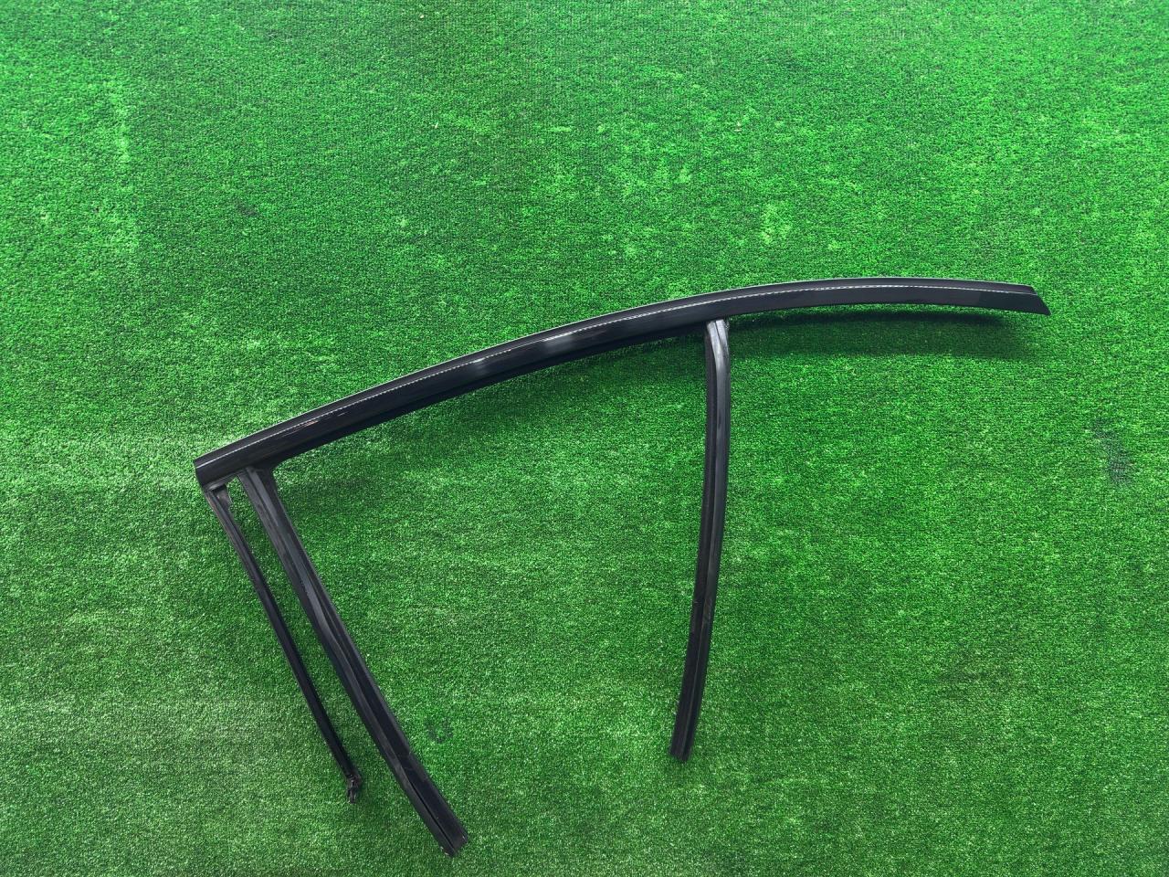 молдинг стекла двери задней BMW 3 серия G20 2020, 3.0 л., B58B30, бензин, АКПП, black sapphire metallic (475), седан, полный привод, 7407405, 51357407405 - фото №1