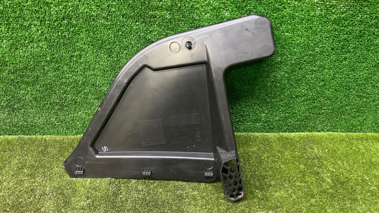 планка под капот BMW X6 G06 [рестайлинг] G06 2023, 3.0 л., B58B30P, бензин, АКПП, carbonschwarz metallic (416), внедорожник 5 дв., полный привод, 7434881, 51717434881