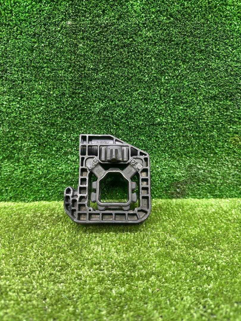 кронштейн радиатора BMW X3 G01 2021, 2.0 л., B46 B20 B, бензин, АКПП, schwarz 2 (668), внедорожник 5 дв., 8642754, 17118642754, 4013607B-C, GU979003, 1711.83642754-03, B4259 - фото №1