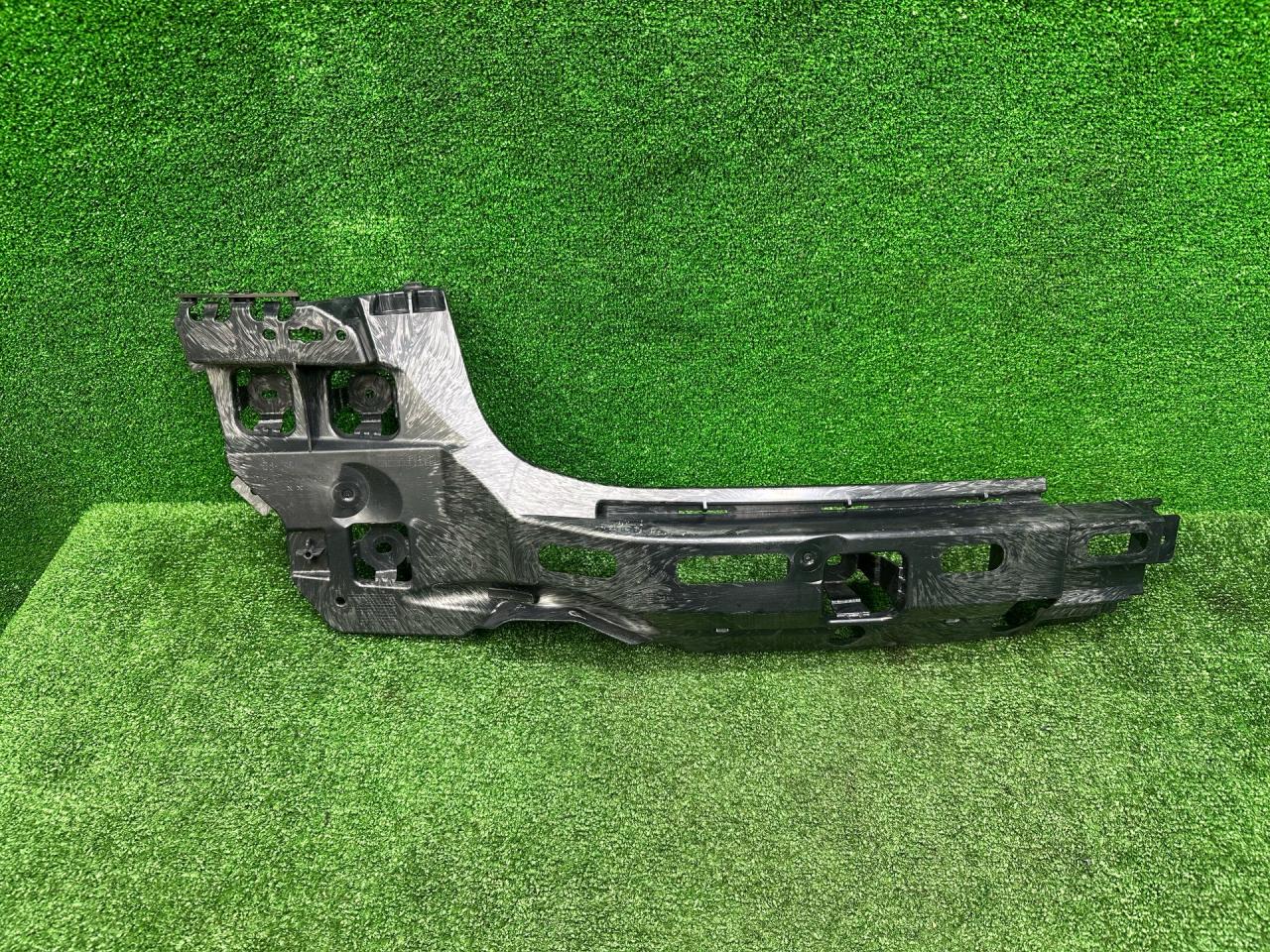 Крепление бампера заднего BMW M3 G80/G81 G80 2021, 3.0 л., S58B30A, бензин, МКПП, 475, седан, задний привод, 15857711, 8074697, 51128074697, 1428074697, 041061, 04102103, 07109109 - фото №1