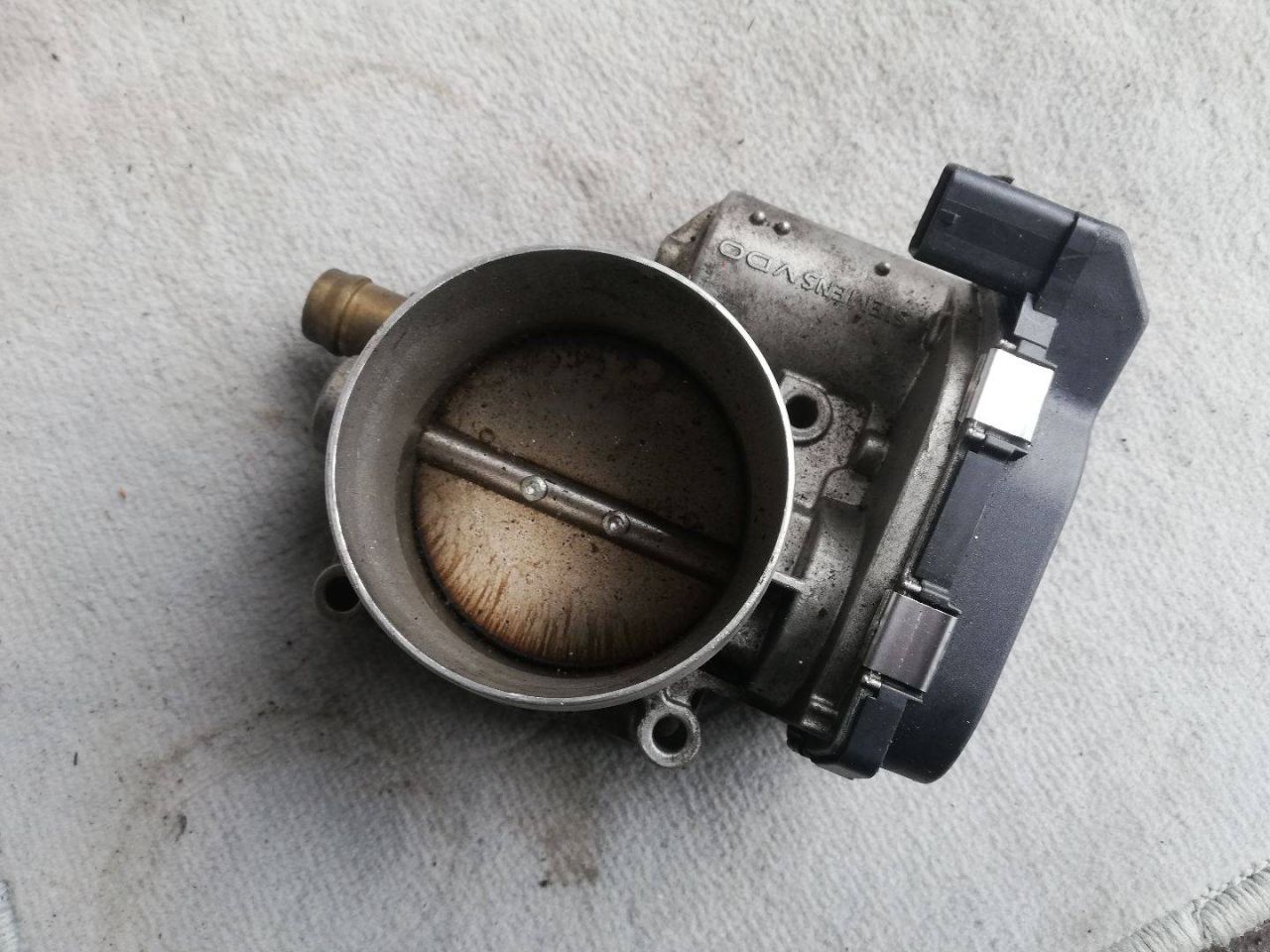 заслонка дроссельная BMW 3 серия E90/E91/E92/E93 2007, 3.0 л., бензин, 7556119 - фото №1