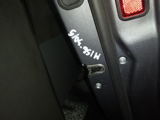 замок двери передней правой Mercedes-Benz M-Класс W164 [рестайлинг] 2010, 3.0 л., OM 642.820, дизель, АКПП, серебристый, внедорожник 5 дв., правый руль