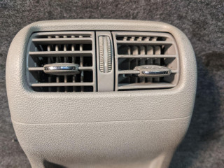 дефлектор обдува салона Mercedes-Benz C-Класс W203/S203/CL203 [рестайлинг] 2006, 1.8 л., M 271.946, бензин, АКПП, синий, седан, 2036831508, A2036831508