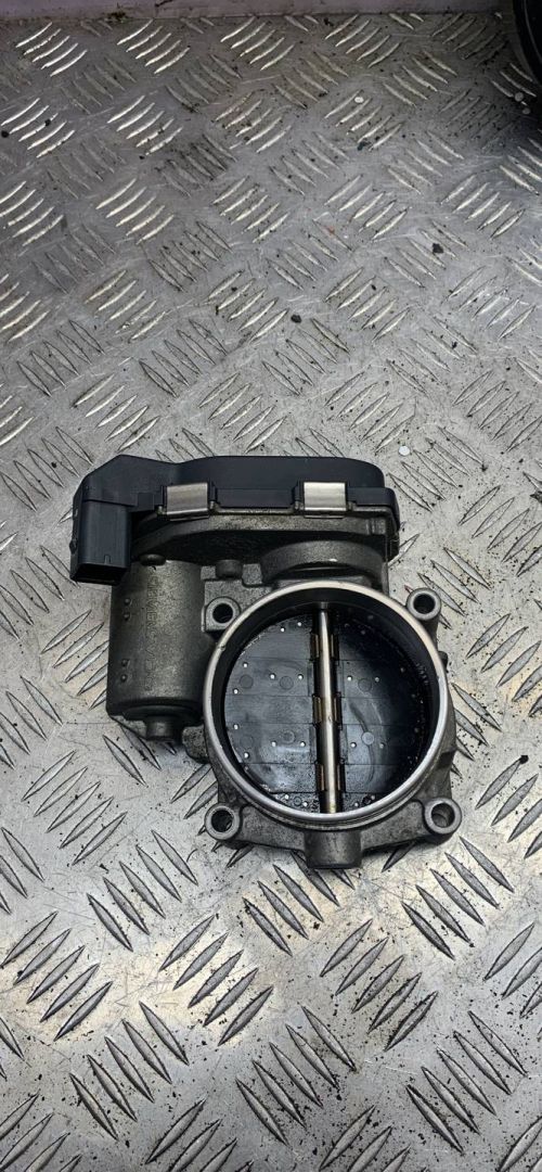 заслонка дроссельная BMW 2011, 3.0 л., N52 B30 AF, бензин, 7556118 - фото №1