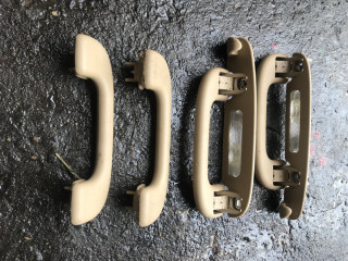 ручка внутренняя потолочная Mercedes-Benz M-Класс W164 [рестайлинг] 2010, 3.5 л., M 272.967, бензин, АКПП, внедорожник 5 дв., A1648100754-A1648100654