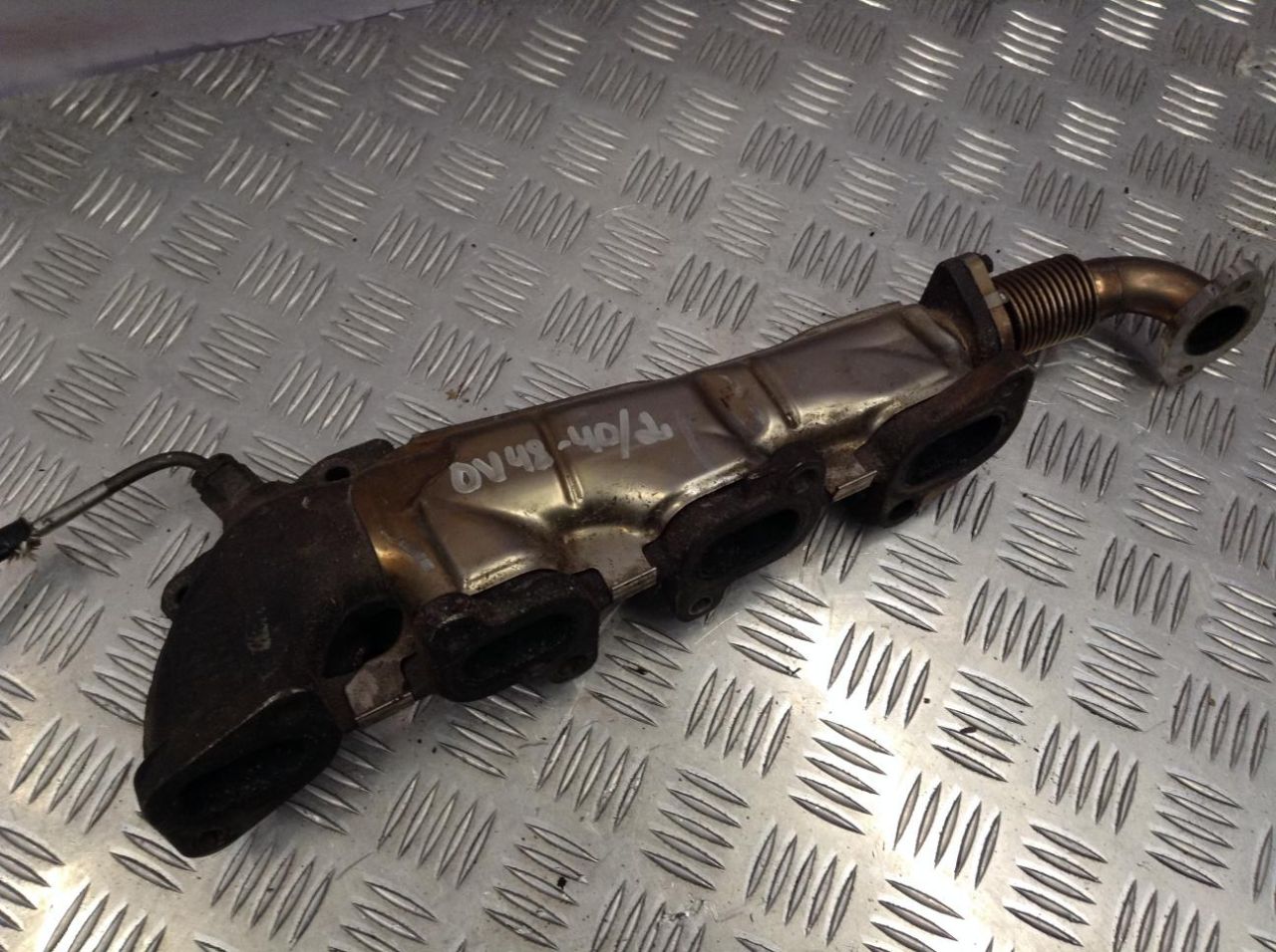 коллектор выпускной Mercedes-Benz 2012, 2.1 л., OM 651.911, дизель, АКПП, седан - фото №1