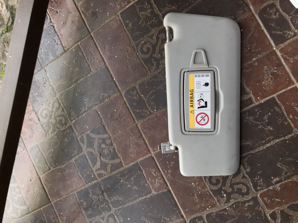 козырек солнцезащитный Mercedes-Benz M-Класс W166 2015, 3.0 л., OM 642.826, дизель, АКПП, cthsq, внедорожник 5 дв., A1668100210, 1668100210 - фото №1