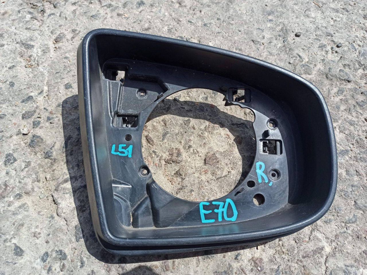 рамка зеркала правого BMW X5 E70 2009, 3.0 л., дизель, АКПП, внедорожник 5 дв. - фото №1