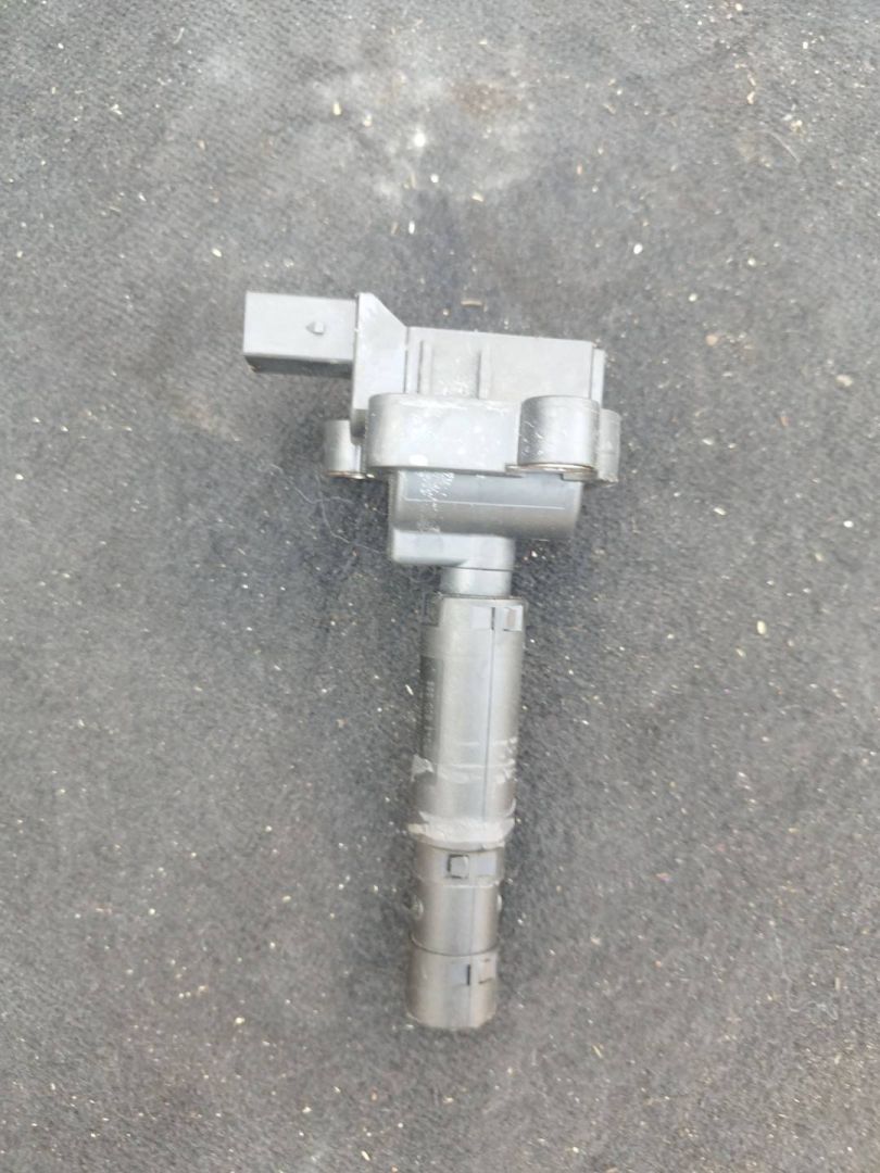 катушка зажигания Mercedes-Benz 2013, 1.8 л., M 271.860, бензин, A0001502580 - фото №1