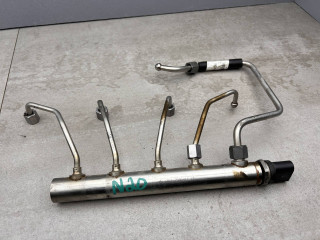 топливная рампа BMW 2013, 2.0 л., N20 B20 B, бензин, 7585411