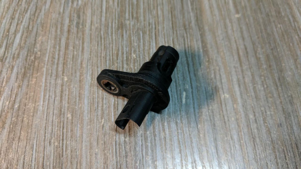 датчик распредвала BMW X5 E70 2008, 4.8 л., N62 B48 B, бензин, АКПП, черный, внедорожник 5 дв., 7525014 - фото №1