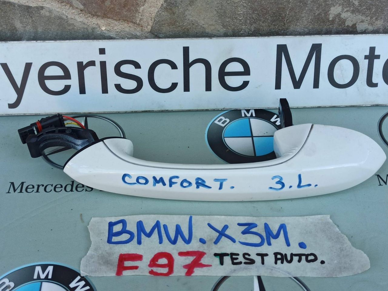 ручка наружная задняя левая BMW 2024, 3.0 л., бензин, 8492019 - фото №1