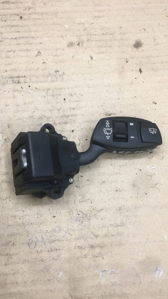 переключатель дворников BMW 5 серия E60/E61 2005, 2.5 л., дизель, АКПП, универсал, 6924106 - фото №1
