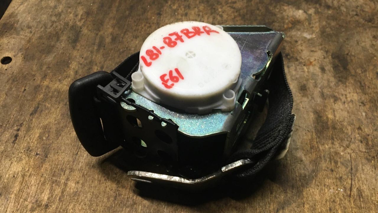 ремень безопасности BMW 5 серия E60/E61 2007, 4.8 л., N62 B48 A, бензин, АКПП, универсал, 3061260, 9132827 - фото №1