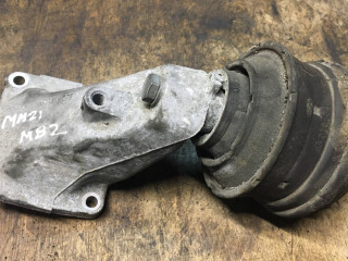 кронштейн двигателя Mercedes-Benz C-Класс W202/S202 [рестайлинг] 2000, 1.8 л., M 111.921, бензин, АКПП, седан, 1112230904, 2102400517