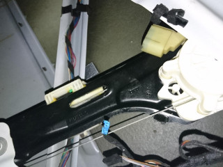 стеклоподъемник задний правый BMW X5 E70 2008, 4.8 л., N62 B48 B, бензин, АКПП, белый, внедорожник 5 дв., 51357166382, 67627267692