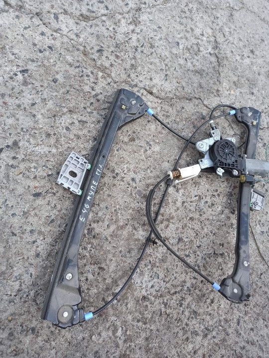 стеклоподъемник передний левый BMW 3 серия E46 2000, купе, 8204179 - фото №1