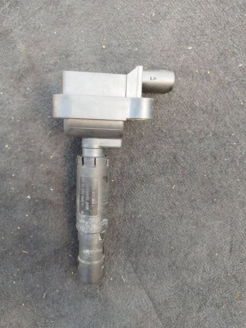 катушка зажигания Mercedes-Benz 2013, 1.8 л., M 271.860, бензин, A0001502580 - фото №1