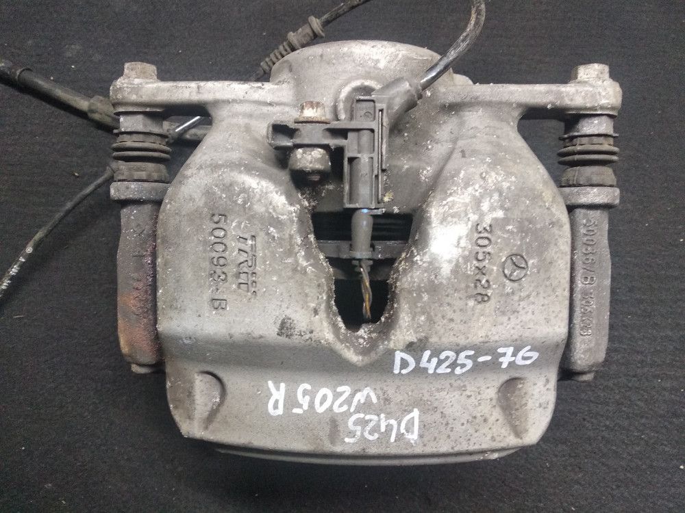 суппорт передний правый Mercedes-Benz C-Класс W205/S205/C205 2015, 2.0 л., M 274.920, бензин, АКПП, седан, правый руль - фото №1