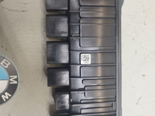 распределитель тока BMW 2023, 2.0 л., дизель, 300, 8638551