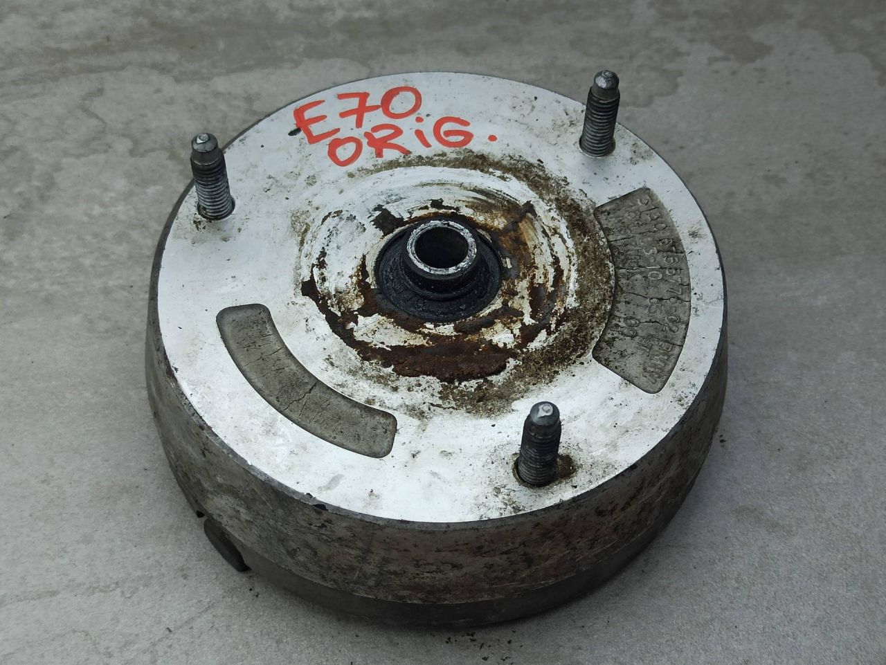 опора амортизатора верхняя (чашка) BMW X5 E70 2010, 6788776 - фото №1