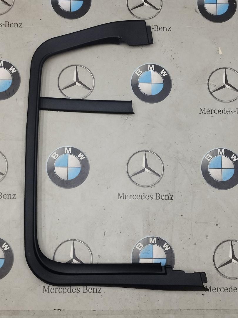 молдинг двери задней правой BMW 2023, 2.0 л., дизель, 300, 7423138 - фото №1