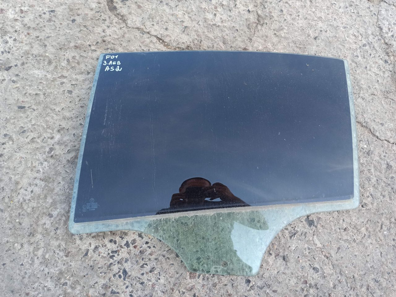 стекло двери задней левой BMW 7 серия F01/F02 2011, 3.0 л., N54 B30 A, бензин, седан - фото №1