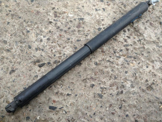 амортизатор крышки багажника (3-5 двери) BMW X5 E70 2007, 3.0 л., N52 B30 A, бензин, АКПП, внедорожник 5 дв.