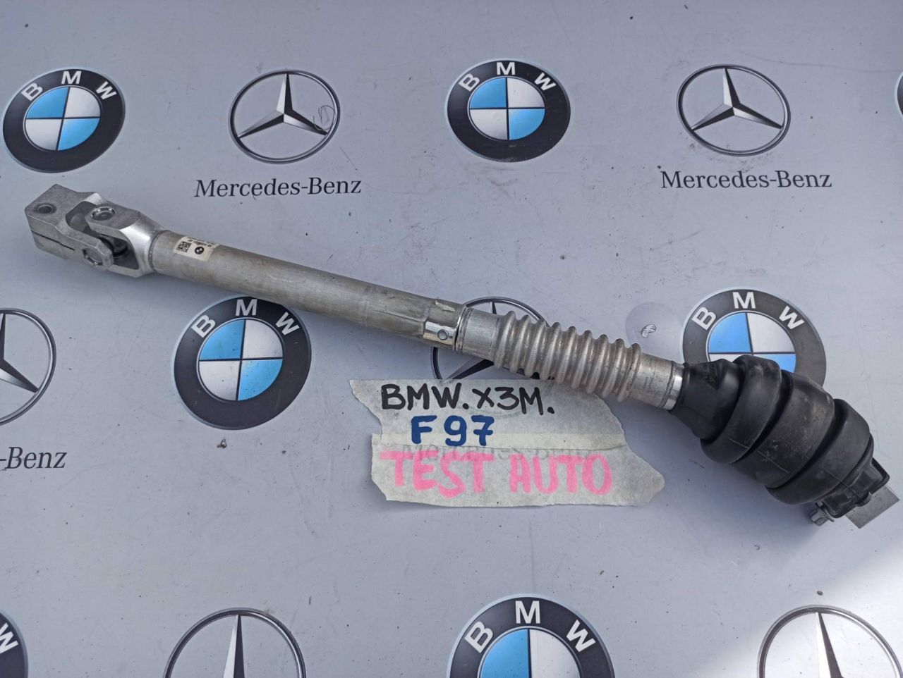 рулевой карданчик BMW 2024, 3.0 л., бензин, 8095032 - фото №1