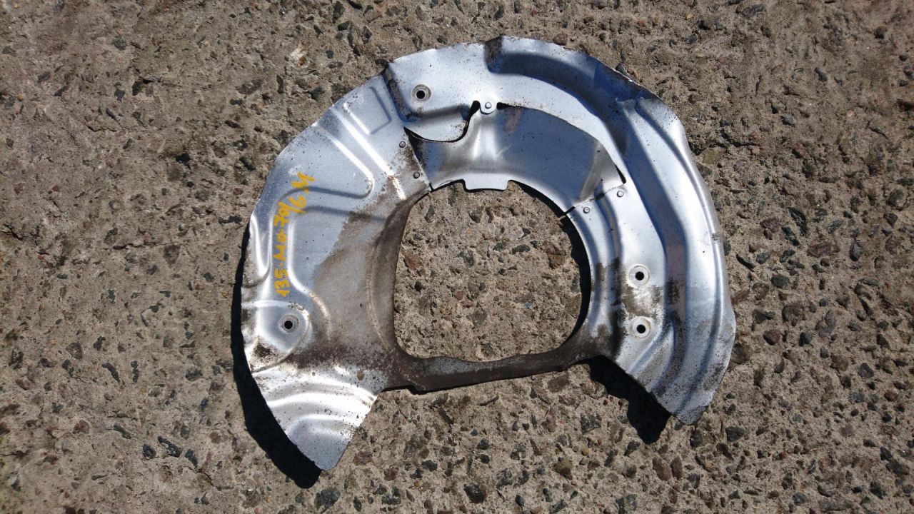 защитный кожух тормозного механизма BMW X5 E70 2008, 4.8 л., N62 B48 B, бензин, АКПП, внедорожник 5 дв. - фото №1