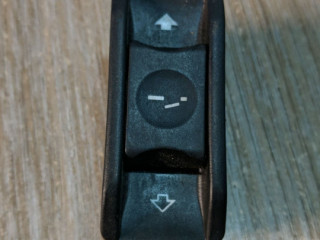 кнопка открывания люка BMW 3 серия E46 [рестайлинг] 2004, 2.5 л., бензин, АКПП, седан, 61316907288, 6907288