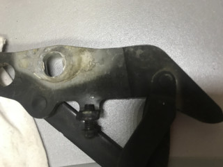 петля капота правая BMW X3 E83 [рестайлинг] 2007, 3.0 л., N52 B30 A, бензин, АКПП, черный, внедорожник 5 дв., 3413448